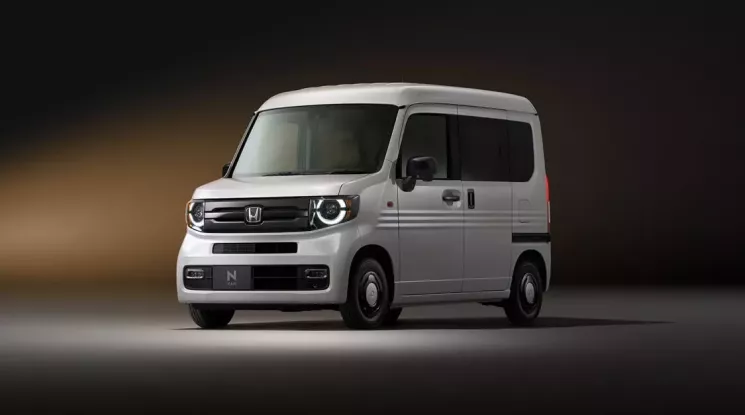 Vén màn phiên bản mới của "xe hộp diêm" Honda N-Van với nhiều trang bị mới