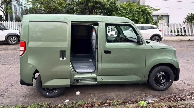 Xuất hiện hình ảnh của VinFast EC Van cửa lùa, chưa rõ có phải xe chính hãng hay không