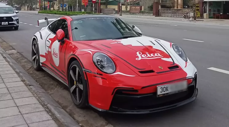 Porsche 911 S đẹp mắt ở Hà Nội, bộ áo đến body kit đều độc nhất Việt Nam