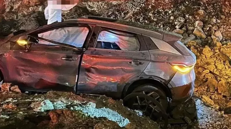 BYD Atto 3 nhận mưa lời khen khi bảo vệ tính mạng cho 5 người sau một vụ tấn công tên lửa