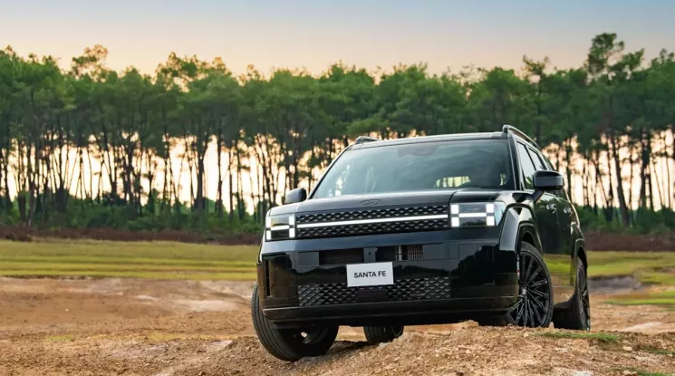 Hyundai Santa Fe nhận ưu đãi 220 triệu đồng, cao nhất trong phân khúc SUV hạng D