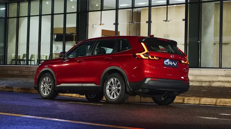 Sau bản hybrid, đến lượt Honda CR-V máy xăng tại Việt Nam được nâng cấp, giá tăng nhẹ