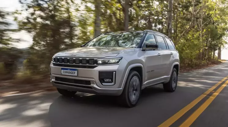 SUV 3 hàng ghế Jeep Commander được nâng cấp, có cả phiên bản bọc thép chống đạn