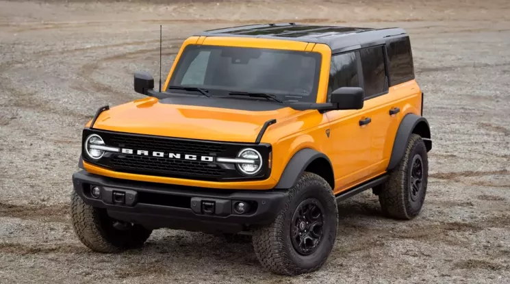 SUV việt dã Ford Bronco 2026 trình làng, thêm gói trang bị Wildtrak mới