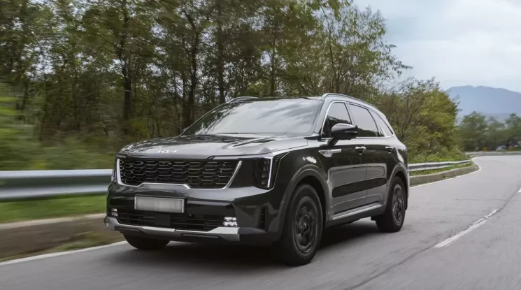 Kia Sorento Hybrid 2026 rục rịch ra mắt Việt Nam trong tháng 4 này, giá dự kiến không rẻ
