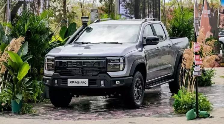 Xe bán tải Chery Rely R08 Pro ra mắt, được trang bị sẵn ống thở và màn hình cảm ứng trung tâm 15,6 inch