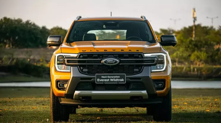 Doanh số SUV hạng D tháng 3/2026: Ford Everest vẫn "một mình một cõi"