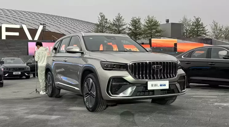 Geely Monjaro i-HEV có giá mở bán từ 520 triệu đồng, có thể bán ở Việt Nam