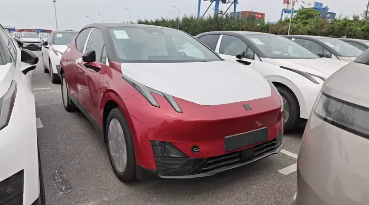 Lynk & Co 02 đã cập cảng Việt Nam, chờ ngày ra mắt vào tháng 6, giá dưới 1 tỷ đồng