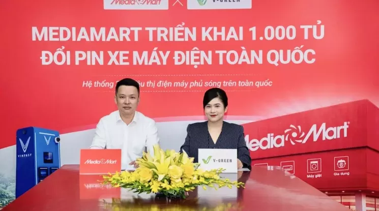 V-Green lắp 1.000 tủ đổi pin xe máy điện tại các siêu thị điện máy MediaMart trong tháng 5/2026