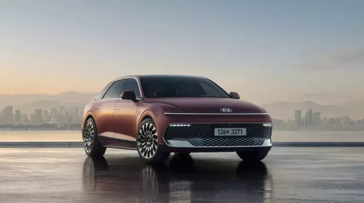 Sedan đầu bảng của Hyundai được bổ sung phiên bản nâng cấp với nội thất tiệm cận xe sang Genesis