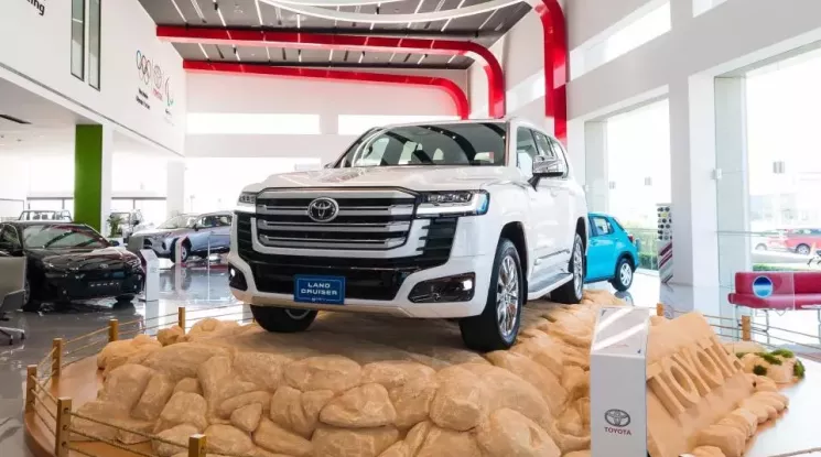 Toyota Land Cruiser LC300 Hybrid chưa bán ở Việt Nam đã kênh giá đến 700 triệu đồng tại đại lý tư nhân