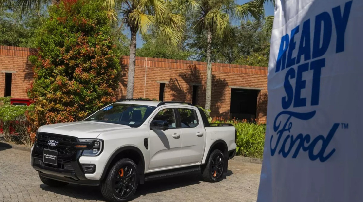 Ford Việt Nam giới thiệu triết lý thương hiệu toàn cầu Ready Set Ford mới, lấy khách hàng làm trung tâm