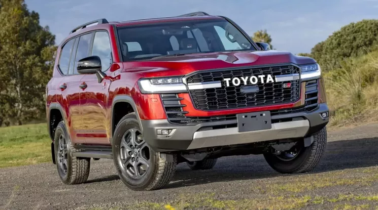 Toyota ra mắt Land Cruiser mạnh nhất từ trước đến nay, chuẩn bị bán ở Việt Nam