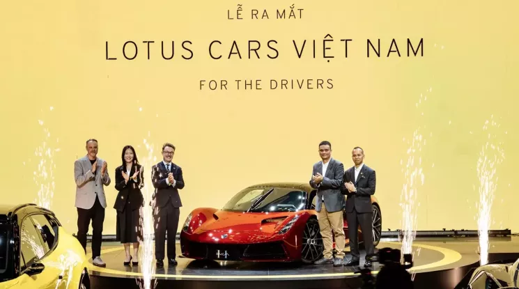 4 mẫu xe thể thao Lotus chính thức ra mắt Việt Nam, giá từ 4,488 tỷ đồng