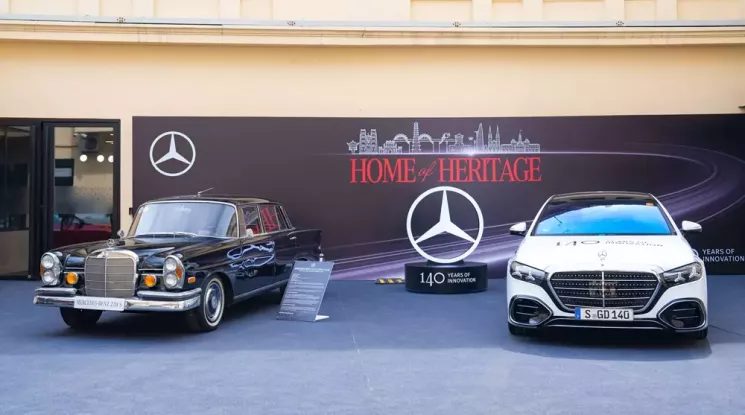 Mercedes-Benz đi vòng quanh thế giới "140 Years. 140 Places." chính thức đến Việt Nam