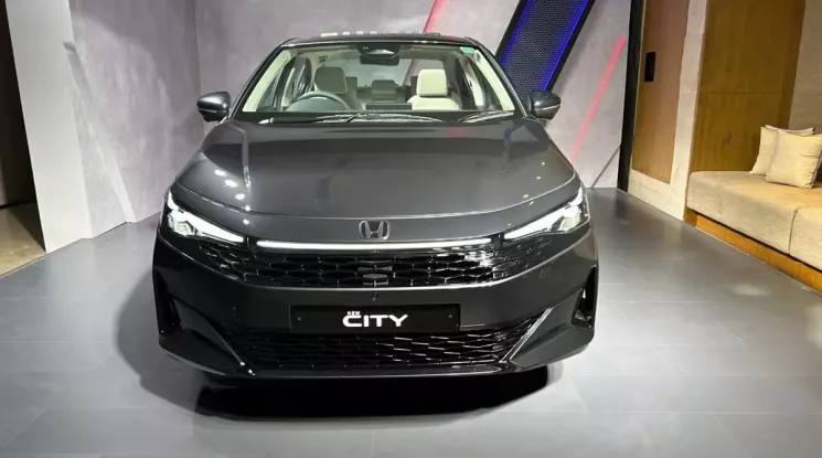Honda City 2026 chính thức ra mắt với màn hình lớn hơn, thêm camera 360 độ và chỉ "ăn" 3,6 lít/100 km
