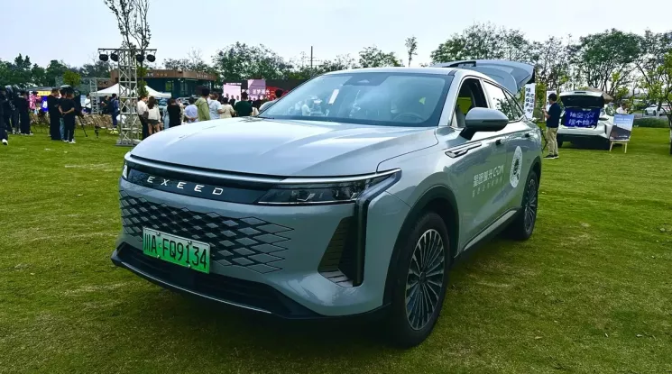 SUV hạng trung Omoda C9 2027 trình làng với nội thất "4 không", chạy 120 km không cần xăng
