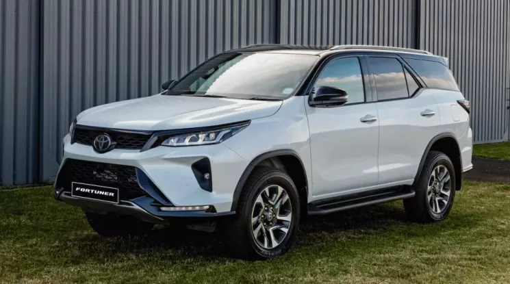Toyota cắt giảm sản lượng đến 83.000 xe, Fortuner và Hilux cũng bị ảnh hưởng