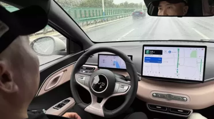 BYD cam kết đền bù toàn bộ thiệt hại nếu xe bị tai nạn khi dùng các tính năng lái thông minh