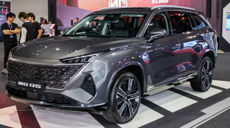 SUV 7 chỗ MG QS xuất hiện tại Đông Nam Á, dùng động cơ tăng áp và hệ dẫn động 4 bánh