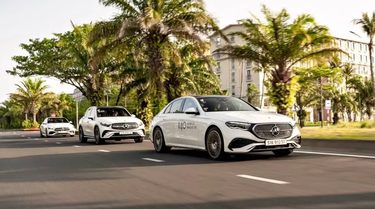 Mercedes-Benz tăng tốc hàng loạt chương trình kỷ niệm 140 năm
