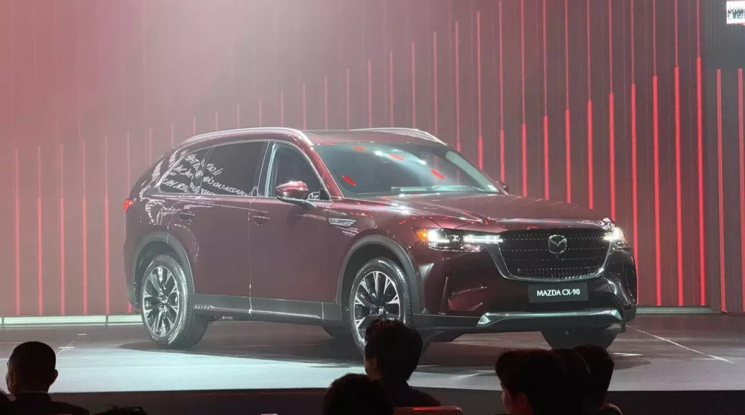 SUV cỡ lớn Mazda CX-90 chính thức ra mắt Việt Nam, đưa thương hiệu Nhật tiến lên phân khúc cao cấp