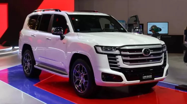 Toyota Land Cruiser Hybrid ra mắt Đông Nam Á trước khi bán ở Việt Nam trong năm nay