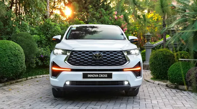 Innova Cross vụt sáng, bán hơn 1.600 xe trong tháng 6/2026, dẫn đầu gia đình Toyota