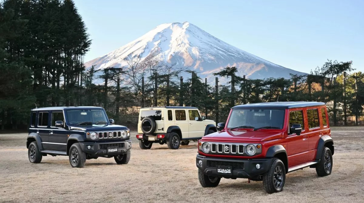 Suzuki Jimny 5 cửa "bán chạy như tôm tươi" tại thị trường nội địa
