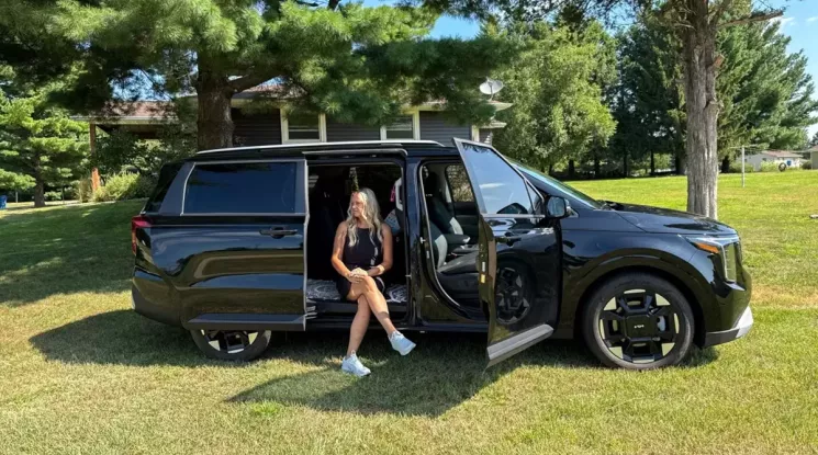 Minivan từng bị cười cợt là "xe bỉm sữa" gây sốt trở lại với thế hệ Gen Y