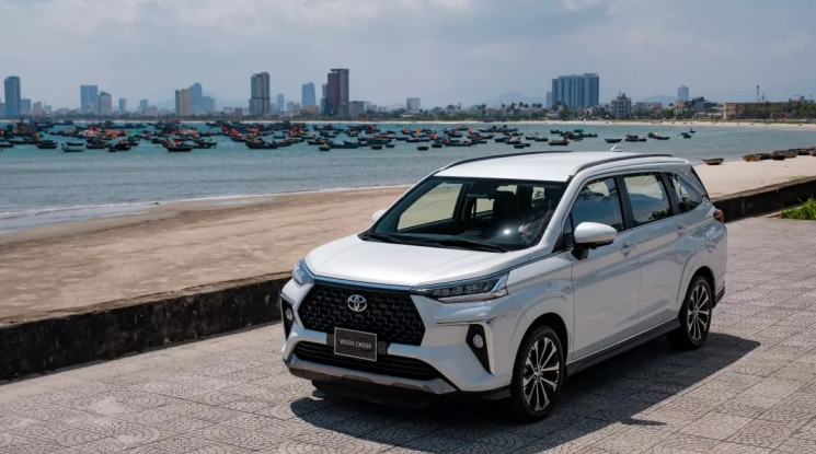 Giữa cơn sốt xe điện, Toyota Veloz Cross âm thầm viết lại luật chơi MPV cỡ nhỏ
