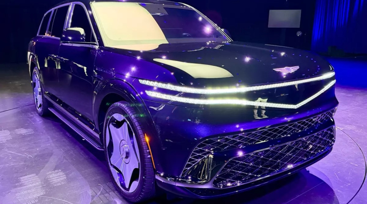 Trang bị này của SUV hạng sang Genesis GV90 sẽ giữ mạng cho hành khách khi xe bị lật