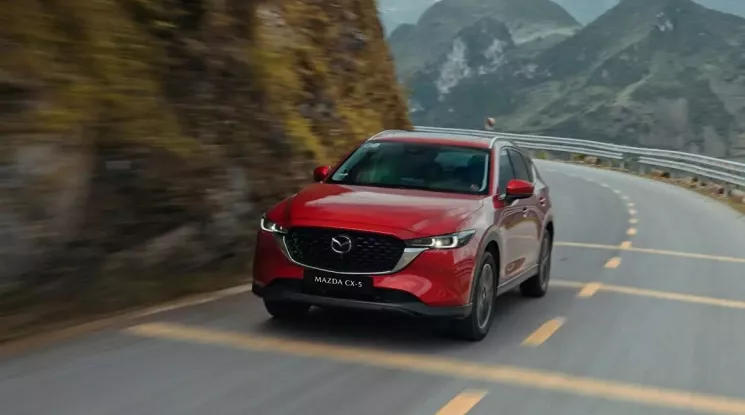 Mazda CX-5 giảm giá sâu tại đại lý, chỉ còn từ 659 triệu đồng, rẻ ngang SUV cỡ B