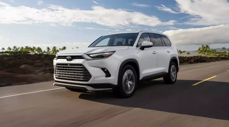 Toyota Grand Highlander 2027 có phiên bản mới với ngoại hình khỏe khoắn và khoảng sáng gầm lớn hơn