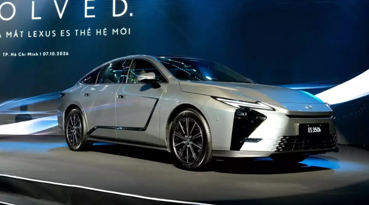 Lexus ES thế hệ mới chính thức ra mắt Việt Nam, có phiên bản thuần điện, giá từ 2,34 tỷ đồng