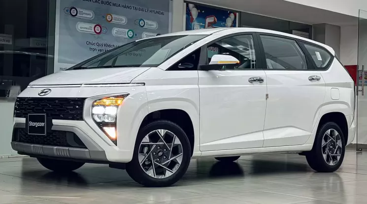 Hyundai Stargazer được giảm giá xuống chỉ còn từ 427 triệu đồng tại đại lý