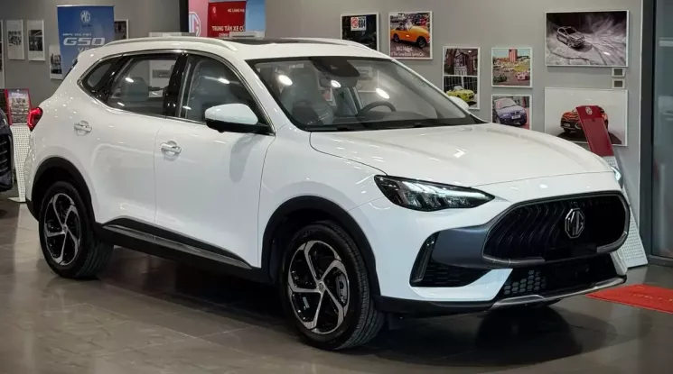 MG HS giảm giá "sập sàn", chỉ còn từ 455 triệu cho một mẫu SUV cỡ C