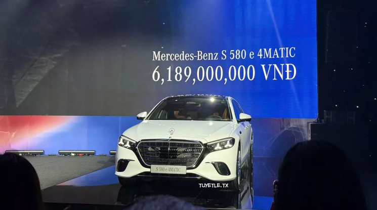 Mercedes-Benz S-Class 2027 ra mắt khách Việt với giá từ 5,429 tỷ đồng, có bản chỉ "ăn" 2,09 lít/100 km