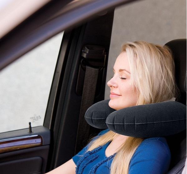 Gối đệm cổ vật dụng cần thiết trên xe ô tô vật dụng cần thiết trên xe ô tô gối đệm cổ