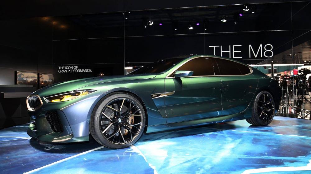 Chiếc BMW M8 Gran Coupe này theo chân mẫu xe concept 8 Series coupe từng được thấy trong năm ngoái. Mặc dù BMW chưa hề cung cấp chi tiết máy móc, nhưng họ hứa rằng các mẫu Gran Coupe sẽ ra mắt thị trường vào năm sau, báo hiệu rằng chúng ta đang sắp sửa được chứng kiến sự hồi sinh của nhãn hiệu 8 Series.