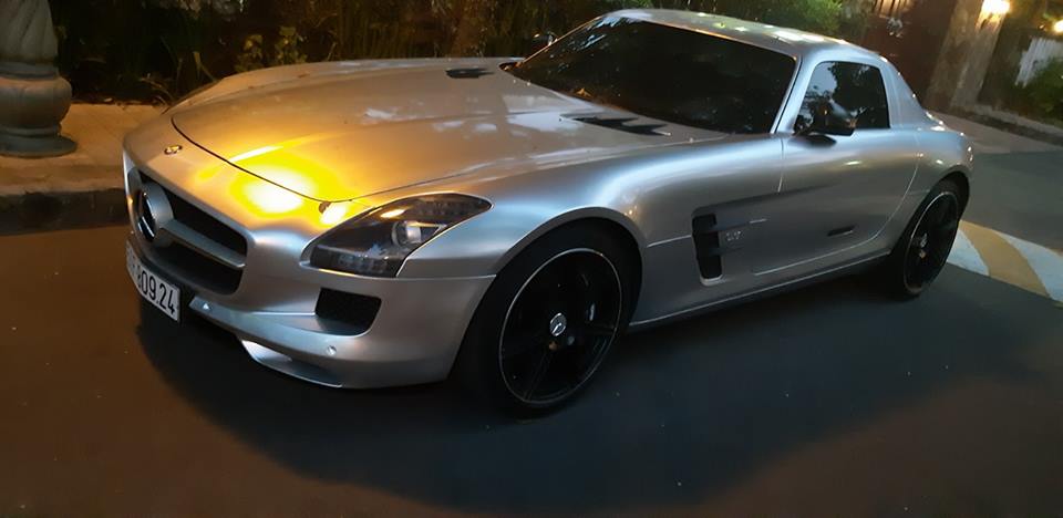 Mercedes-Benz SLS AMG thứ 2 của Đặng Lê Nguyên Vũ