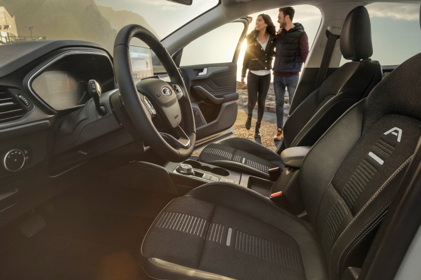 ford-focus-active-2019