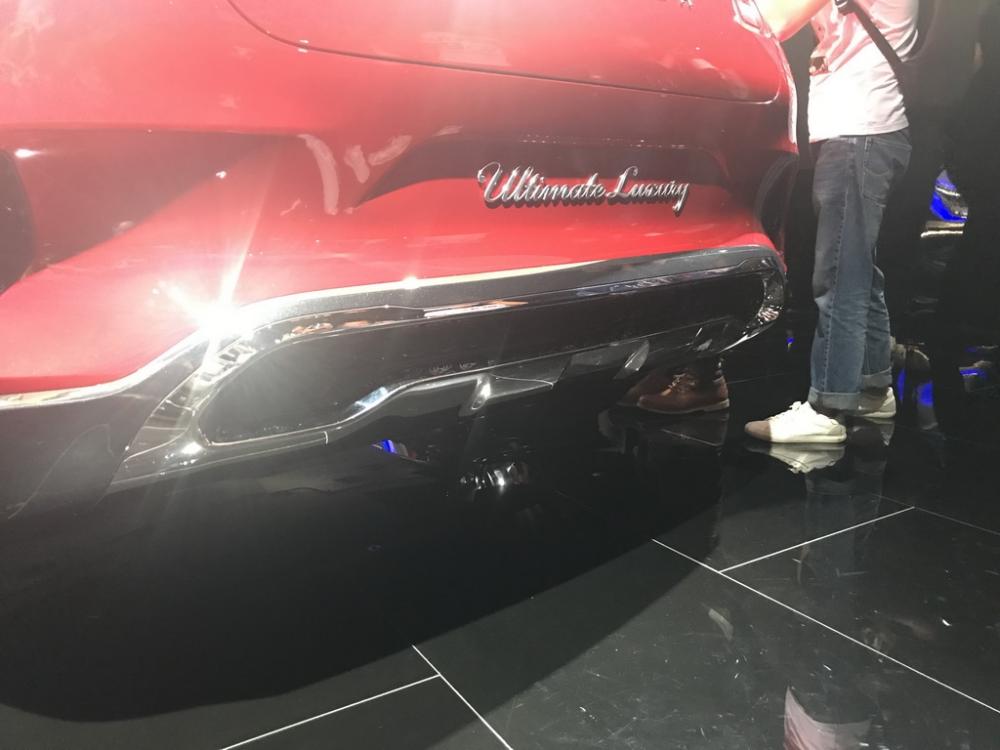 Bộ khuếch tán sau của Vision Mercedes-Maybach Ultimate Luxury