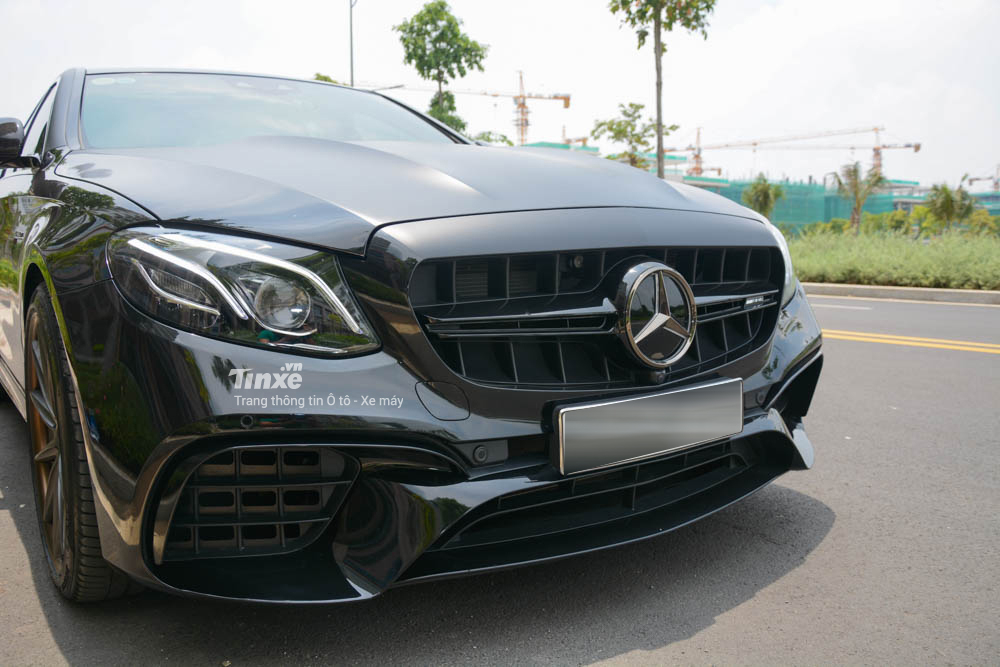 MercedesBenz E300 AMG độ body kit bản hiệu suất cao E63 S với chi phí