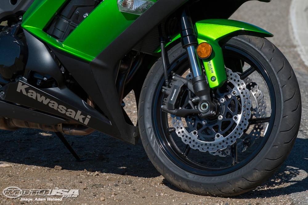 Hệ thống treo trước Kawasaki Z1000SX Hệ thống treo trước Kawasaki Z1000SX