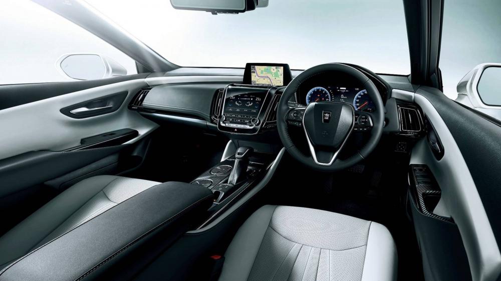 Nội thất bên trong Toyota Crown 2018