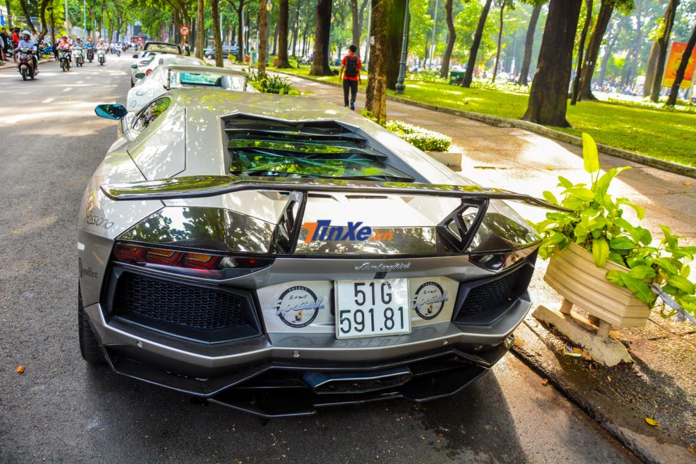 Bản độ của DMC có tên gọi là Lamborghini Aventador LP900-4 Molto Veloce