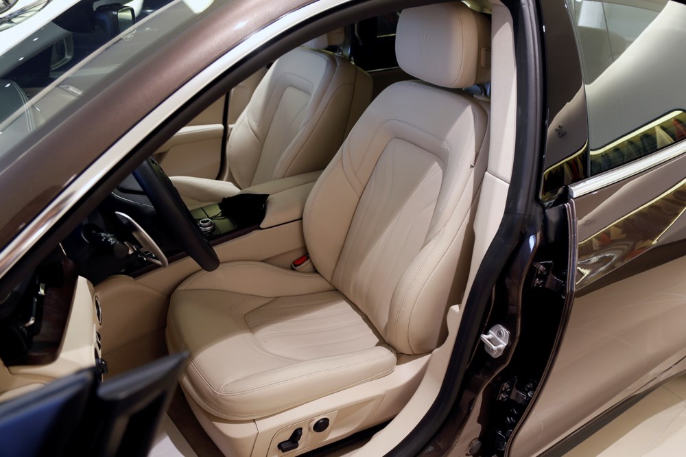 Thiết kế nội thất Maserati Quattroporte