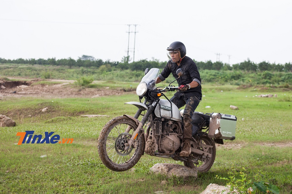 Royal Enfield Himalayan hiện đang được phân phối chính hãng ở Việt Nam với giá bán 131,7 triệu đồng Royal Enfield Himalayan hiện đang được phân phối chính hãng ở Việt Nam với giá bán 131,7 triệu đồng